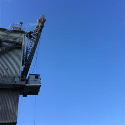 Rope access structural steel maintenance 
