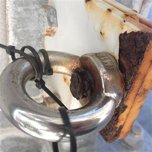 Dangerous rope access anchors rust